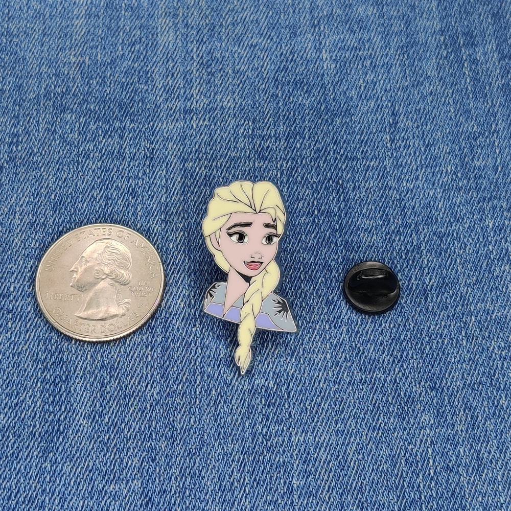 BOGO! DISNEY | Frozen Elsa Enamel Pin - Picture 3 of 4